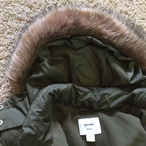 Old Navy Maternity winter coat - Picture 3 of 4
